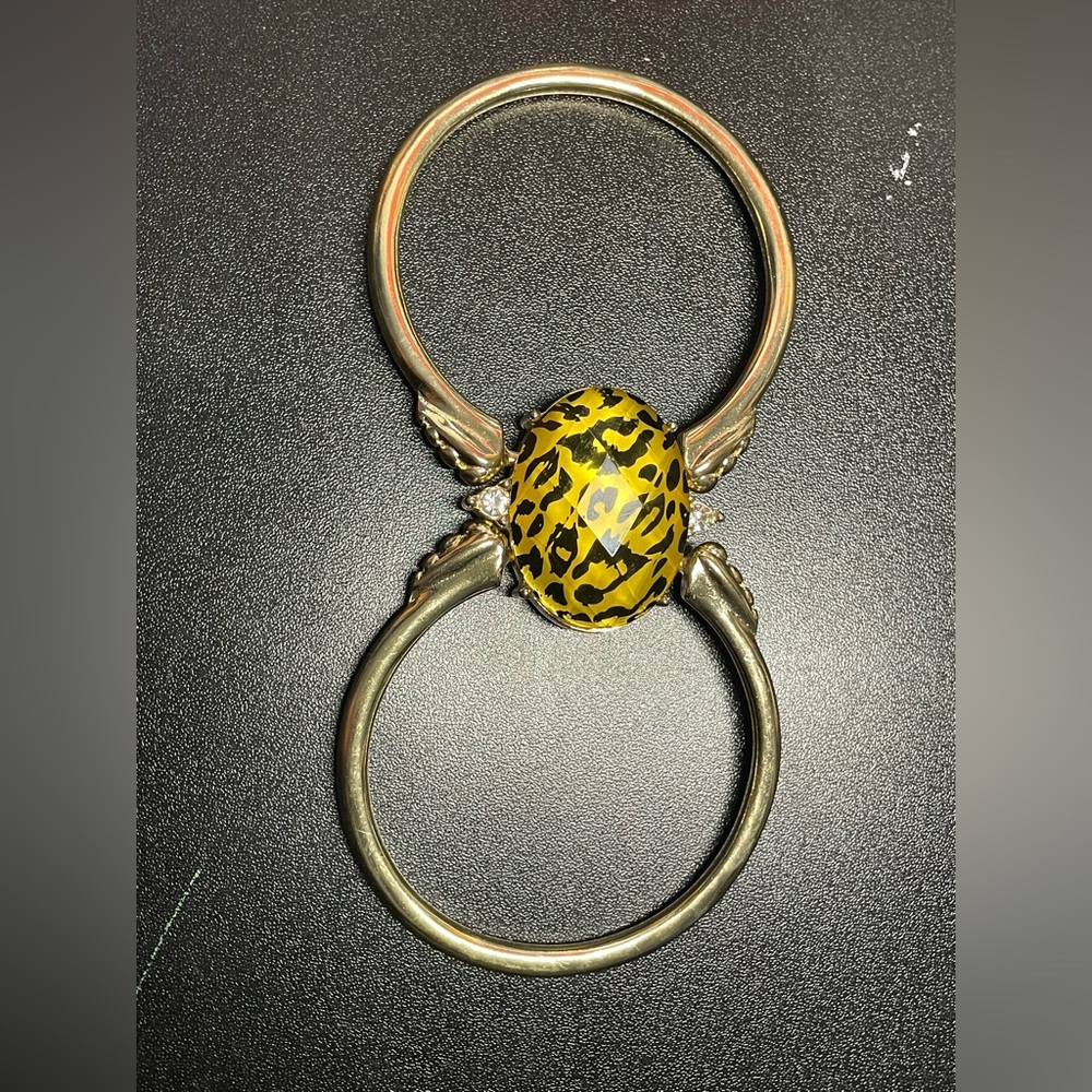 Reversible Gold Bangle - Picture 3 of 8